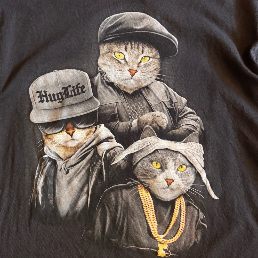 D.O.M. “Hug Life Cats” Graphic T-Shirt – Size L - Picture 3 of 9